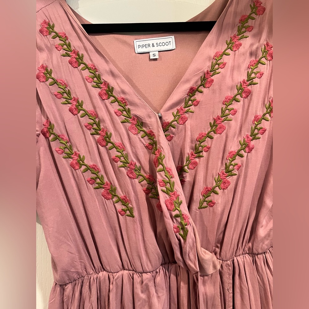 Piper & Scoot floral embroidered faux wrap dress, s